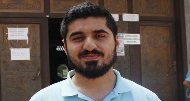 Bankadan sonra camiye de not bırakıp kaçtı