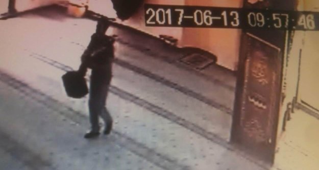 Camiden vantilatör çaldılar