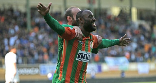 Cimbom gözünü Alanyalı yıldıza dikti