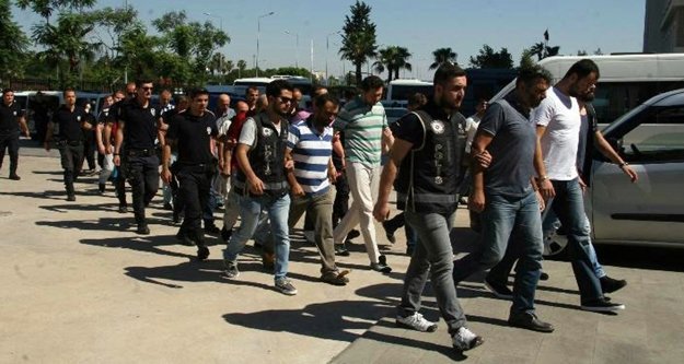 FETÖ şüphelisi 10 kişi tutuklandı