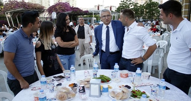 Hakim ve savcılar iftar sofrasında