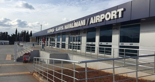 Havalimanlarında bayram yoğunluğu uyarısı