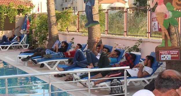 Havuz başında yasadışı göçmen operasyonu