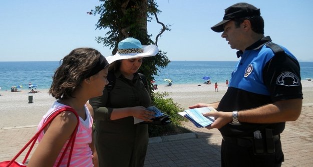 Polis boğulmalara ve güneş çarpmalarına karşı uyardı