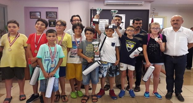 15 Temmuz turnuvası kazananları ödüllerini aldı