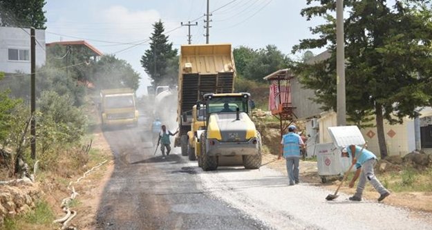 Alanya Belediyesi asfalta 3 koldan devam ediyor