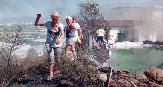 Alanya'da yangın 26 saattir devam ediyor