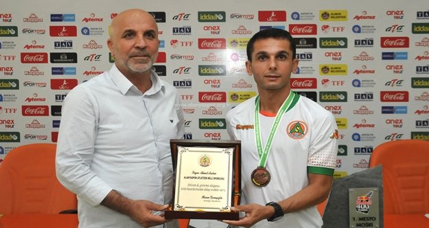 Alanyalı atlet Dünya şampiyonu oldu