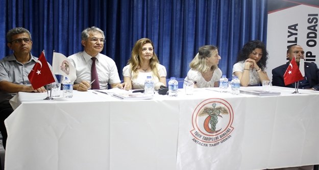 Doktor şiddetine tepki gösterdiler