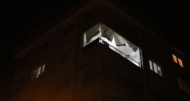 Evde deney patlaması: 1’i ağır 3 yaralı var