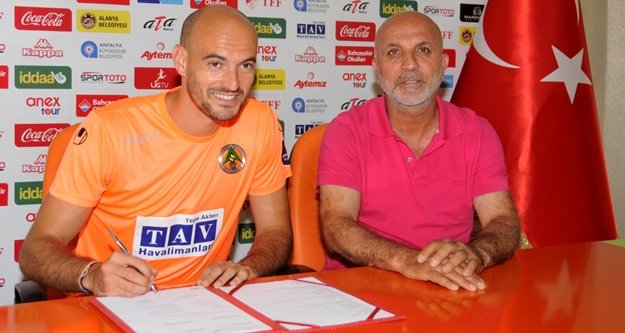 Fransız kaleci Remy Alanyaspor’da