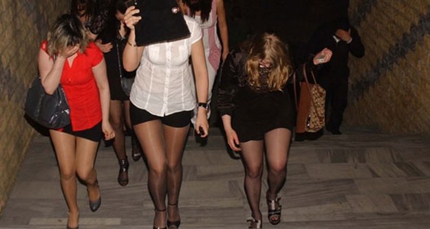 Fuhuş yaptıran 4 kişi yakalandı