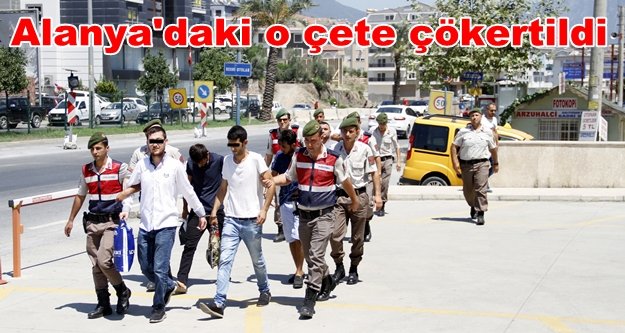 Uyuşturucu tacirleri jandarmadan kaçamadı