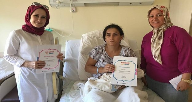 AK Partili kadınlardan 'Hoşgeldin Bebek' ziyareti