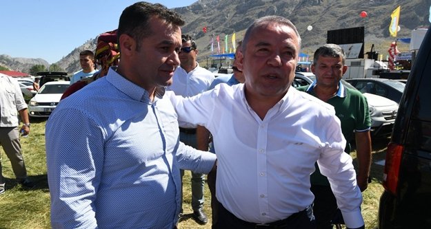 Böcek'ten Yücel'e güreş teşekkürü