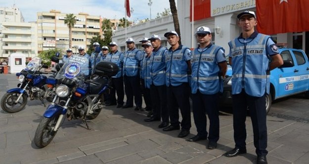 Büyükşehir ekipleri bayramda görev başında
