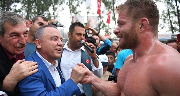 İsmail Balaban, altın kemerin ebedi sahibi oldu