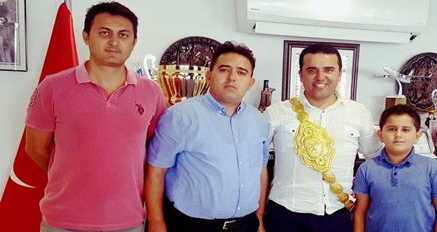 Kaymakam'dan Kerim Ağa'ya tebrik ziyareti