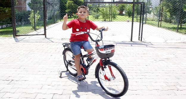 Küçük Efe artık duyabilecek