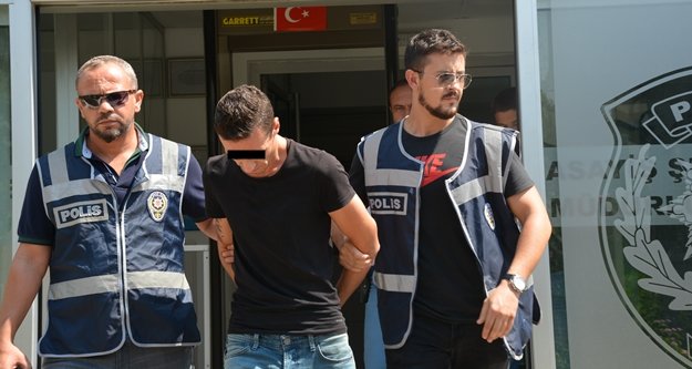 Motosikletle kapkaç yapan 2 kişi tutuklandı