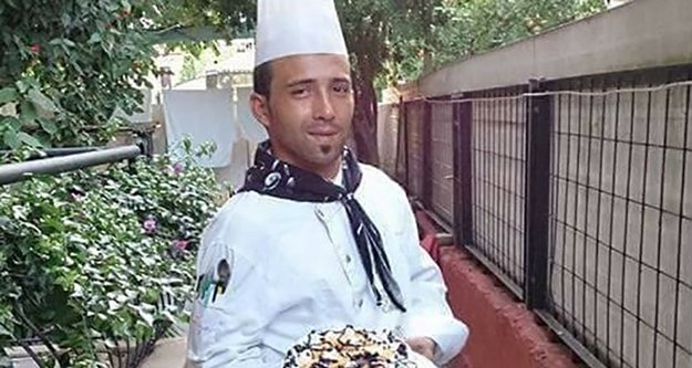 Otel aşçısı duşta ölü bulundu