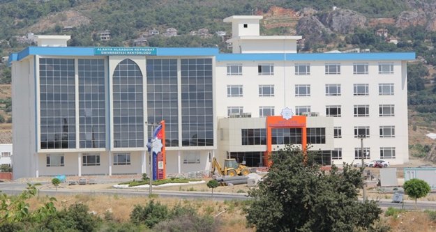 Rektörlük Konaklı'dan Kestel'e taşındı