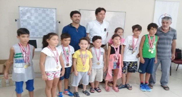 Satrancın kazananları onlar oldu