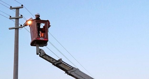 Sokak lambalarına bakım