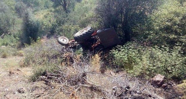 Traktör uçuruma yuvarlandı: 1 ölü, 1 yaralı