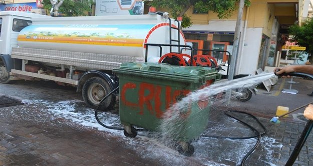Alanya'da bayram sonrası temizlik