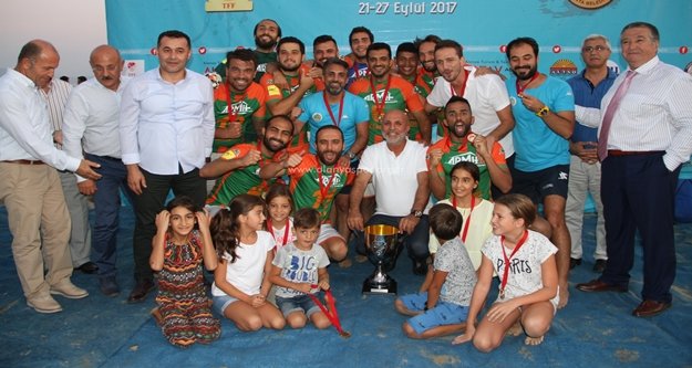 Alanyaspor şampiyon oldu