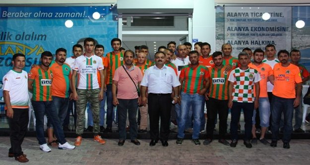 Alanyaspor taraftarlarından Tuna'ya ziyaret