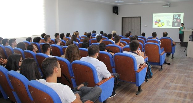 ALKÜ'de orak hücreli anemi anlatıldı