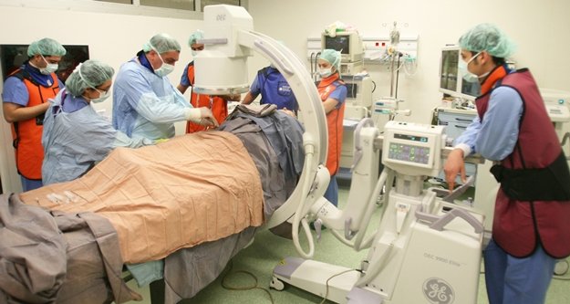 Bel fıtığı rahatsızlığında gereksiz ameliyatlar ağrıyı arttırıyor