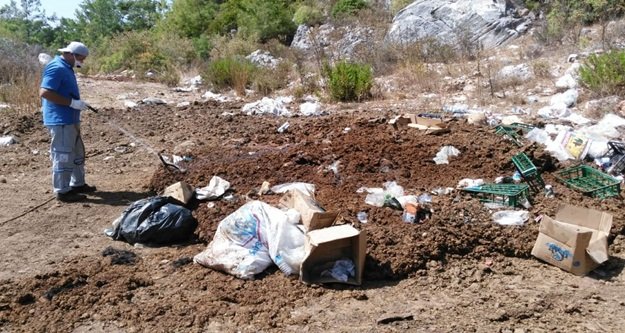 Büyükşehir Alanya'da kara sineklere savaş açtı