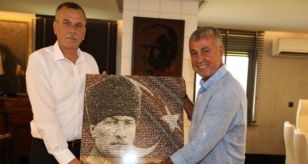 Komşuda kaymakam değişikliği