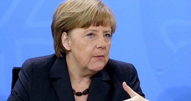Merkel Türkiye politikasına AB ülkelerini de dahil etmeye çalışıyor