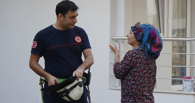 Ocakta yemek bırakıp anahtarı da yanlışlıkla çöpe attı