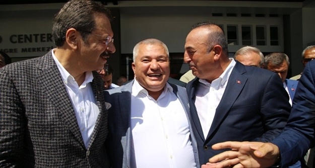 YÖREX'te Şahin'e yoğun ilgi