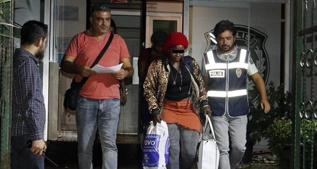 Afrikalı kadınlar fuhuştan gözaltında
