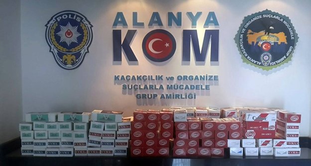 Alanya'da kaçak tütün operasyonu