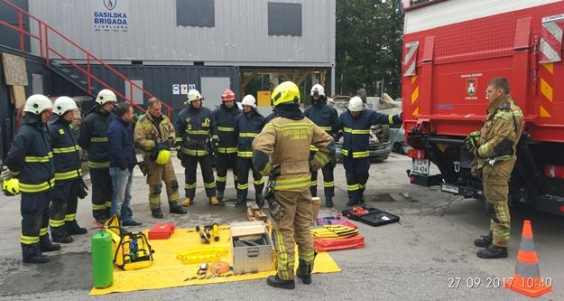 Antalya itfaiyesi Slovenya'da yangınlara müdahale etti