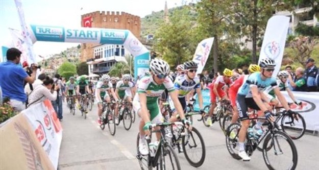 Antalya'ya gidecekler dikkat! Bu yollar kapalı