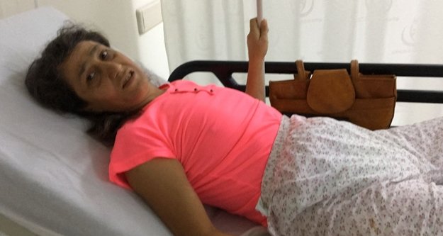 Bacağında 32 santim kesik bulunan kadının erken taburcu edildiği iddiası