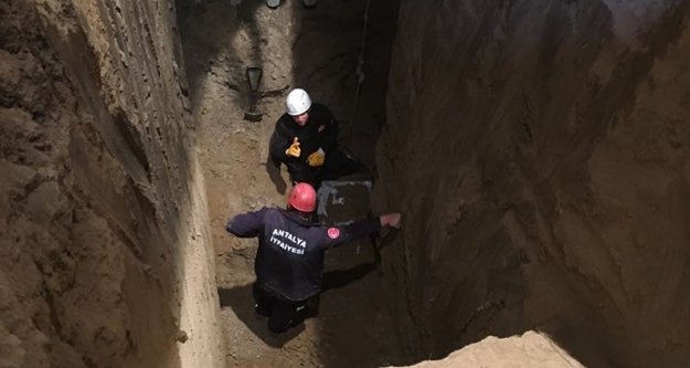 Bahçe kazısında göçük: 2 ölü var