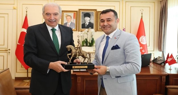 Başkan Yücel'den Uysal'a hayırlı olsun ziyareti