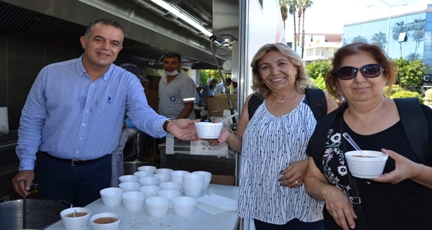 Büyükşehir'den Alanya'ya 4 bin aşure ikramı