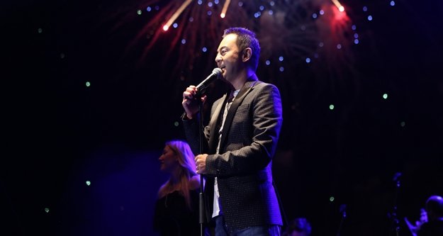 Cumhuriyet coşkusu Serdar Ortaç’la yaşandı