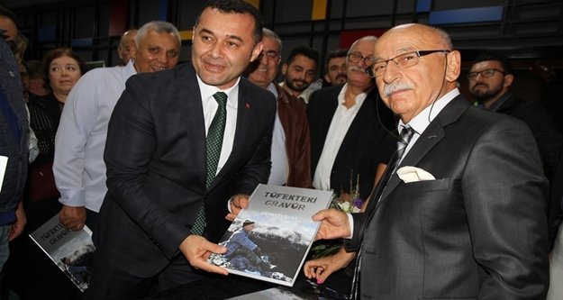 Hüseyin Baba okurları ile buluştu