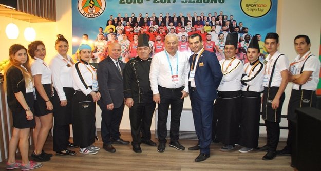 İkramlar White City’den